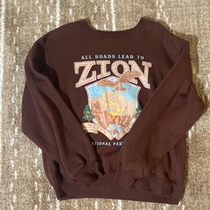 brown crew neck sweatshirt (L) very cozy and comfy